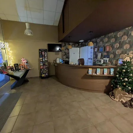 ホテル L'oceane Angers Parc Expo 3*